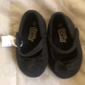 Black infant shoes